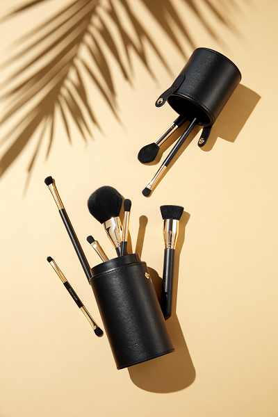 What Are 32 Makeup Brushes And Their